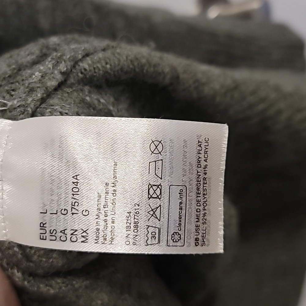 H&M Sweater - Picture 5 of 5